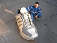 Reklamní makety sportovních bot Adidas 1