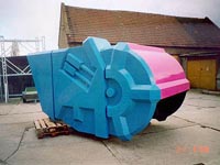 Skelet trenažéru kosmické lodi