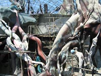 Instalace umělých kamenů na okraj terasy